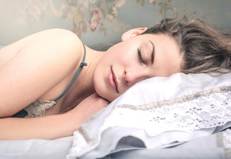 Как снотворное и даже лучше: 6 напитков, которые помогут спать как младенец