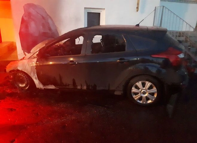 В Рязани разыскивают очевидцев поджога автомобиля | ya62.ru