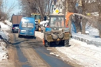 Дорсервис ведет уборку снега на городских улицах