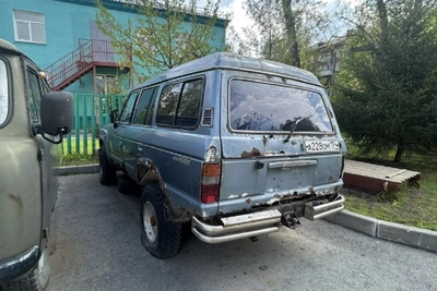 Брошенный Toyota Land Cruiser обнаружен на проспекте Дзержинского