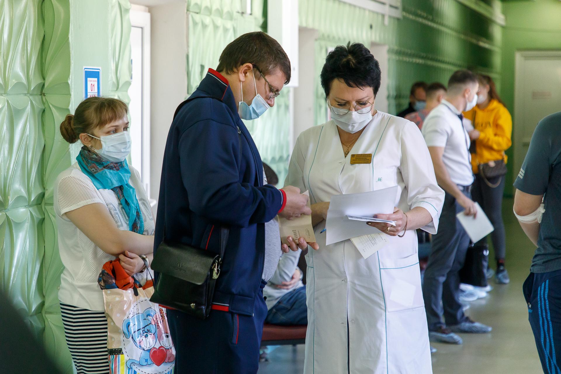 Заболевшие коронавирусом спб сегодня