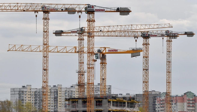 Застройщики: В этом году выведем на рынок вдвое меньше новых объектов | Источник: Глеб Щелкунов/«Коммерсантъ»