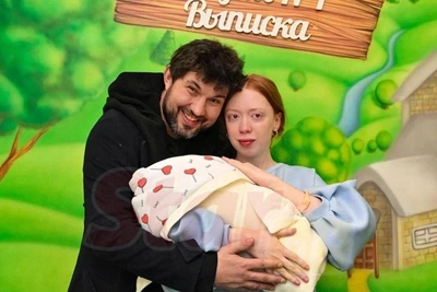 «Я не понимаю, где мой ребенок»: жена сына Алибасова заявила о давлении и угрозах