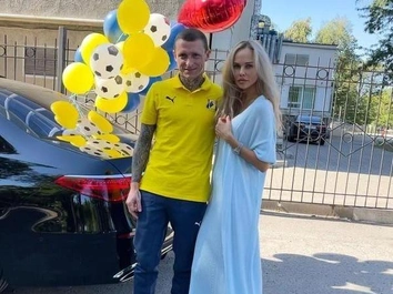 Павел Мамаев, урезавший алименты дочери от Аланы, подарил жене двухэтажную виллу на Бали