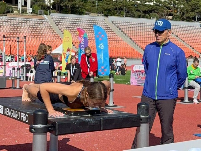 Честь Новосибирской области в «Артеке» защищали ребята, которые показали лучшие результаты на областном фестивале в июне | Источник: www.nso.ru