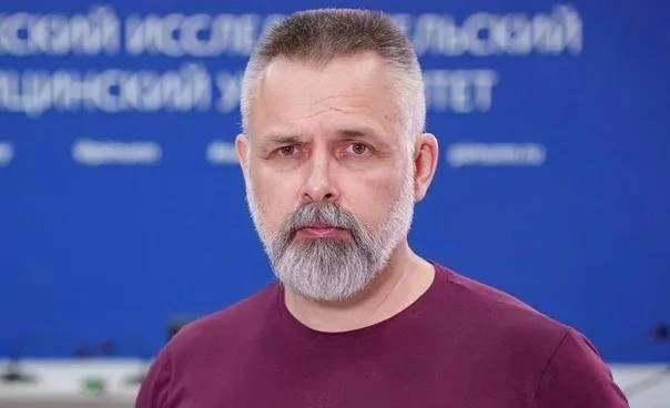 Сергей Савелов незаконно получил более полумиллиона рублей | Источник: Pimunn.ru