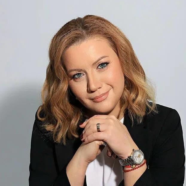 <p>Анастасия Бунина</p>