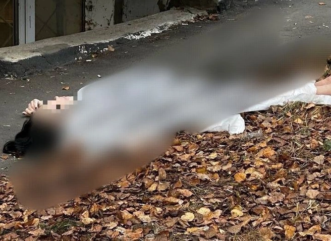 В Ижевске 31-летняя женщина загадочно погибла после дня рождения брата | 62.ru