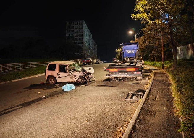 Авария произошла в районе улицы Добровольского | Источник: Полиция Приморья / T.me