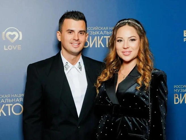 Стало известно, что у пары родится сын | Источник: kirillturichenko и dashulyat / Instagram (экстремистская организация, деятельность запрещена на территории РФ)