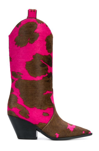 Казаки CasadeiЦена: 53 549 руб.
Где купить: farfetch.com