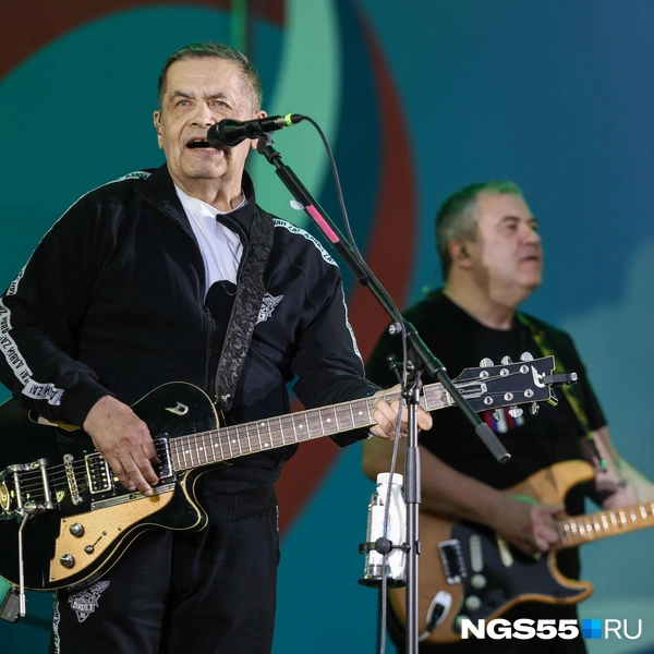 Давай за жизнь!  | Источник: Евгений Софийчук / NGS55.RU 