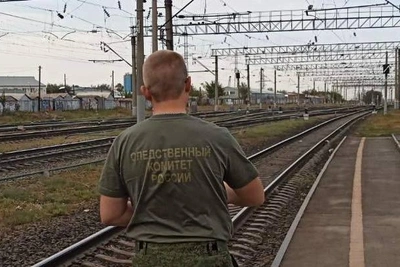 Пенсионер погиб под колесами электрички в Самарской области