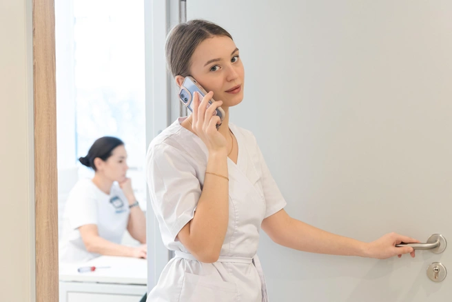 В MEDICA поддерживают связь с пациентом и после визита. Ни один вопрос не останется без ответа. | Источник: Мария Ленц