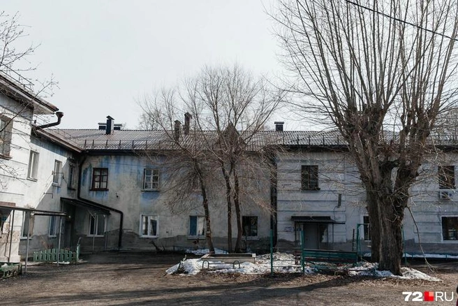 Дом, в котором живет семья Александра, находится в 20 минутах езды от места, где нашли тело Данила  | Источник: 72.RU