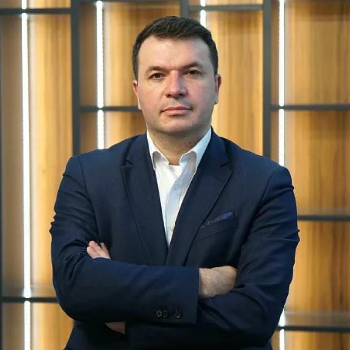 <p>Павел Люлин</p>