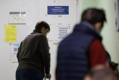 «Без очереди — только скорая»: в Волгограде выстроились очереди в травмпункты