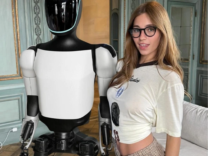 Украинская OnlyFans-модель стала лицом рекламной кампании робота Tesla | Источник: Соцсети 