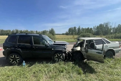 В ДТП под Омском погиб водитель, ранены трое детей