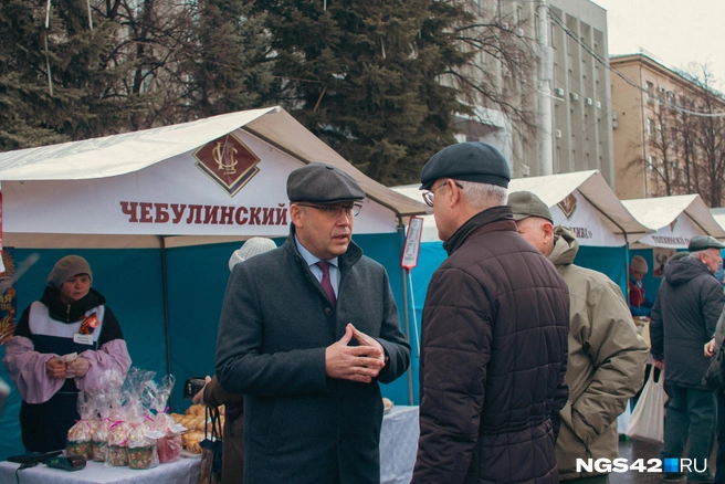 Ярмарка, которая прошла в Кемерове в эту пятницу, посвящена Пасхе | Источник: Лера Городецкая / NGS42.RU