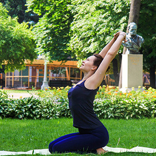 Retunsky Yoga Studio открывает сезон «Йога на траве»