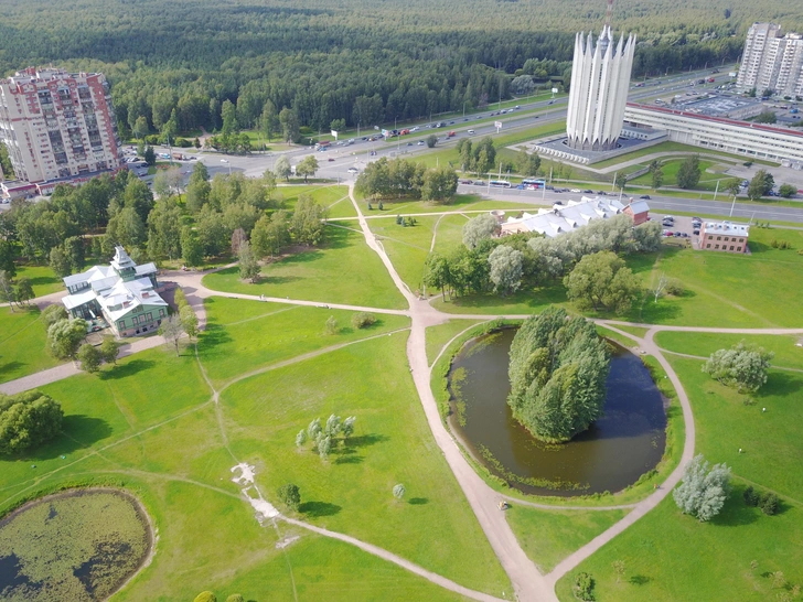 Интересные места: Сад Бенуа в Санкт-Петербурге