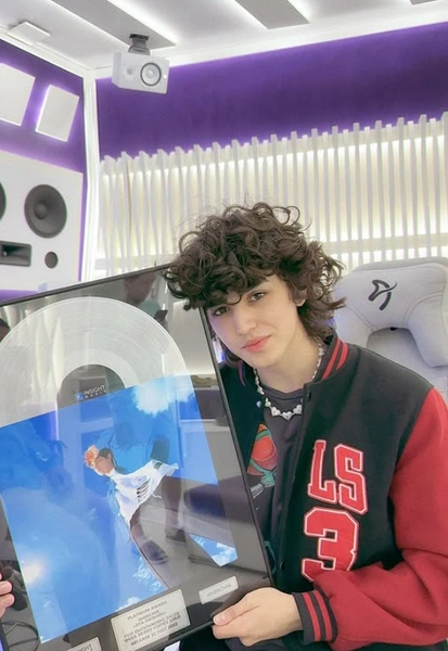 Амирчик | www.starhit.ru