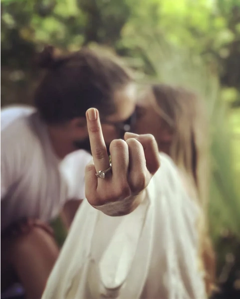 Источник: @margotrobbie