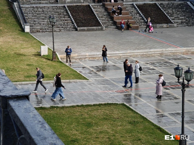 На Плотинке очень грустно | Источник: Кирилл Кушнов / E1.RU
