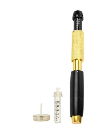 Такая ручка обещает омолодить кожу вокруг глаз  | Источник: скриншот с одного из маркетплейсов