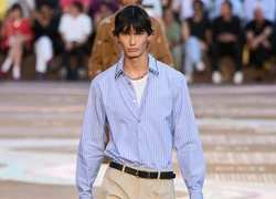 Впервые в истории моды казахстанец вышел на подиум Louis Vuitton — Эрик Ильин, браво!