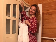 Танцовщица и кокетка: какой растет 3-летняя дочь Елены Захаровой