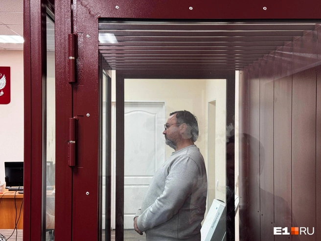 Александр Комельков в суде по мере пресечения | Источник: Евгений Кошек / E1.RU