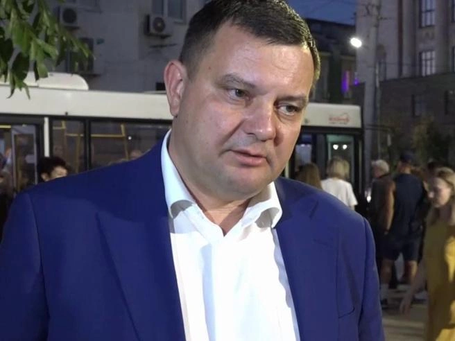Вадим Шкабарня заявлял, что очереди на общественный транспорт возникают из-за людей, которые хотят ехать сидя | Источник: Rostov_Gorod_Admin / T.me