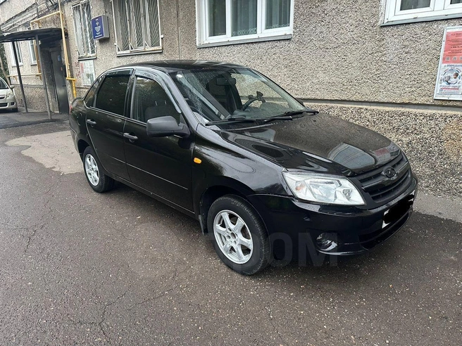 Цвет хороший, только не практичный | Источник: auto.drom.ru