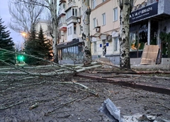 ВСУ ударили по рынку в Донецке: погибло 27 человек, десятки раненых