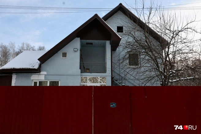 Подопечные «Атмосферы» располагались в двухэтажном коттедже | Источник: Михаил Шилкин