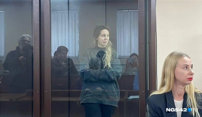 Соболезнования семьям, потерявшим детей, принесла ее адвокат  | Источник: Лера Городецкая / NGS42.RU