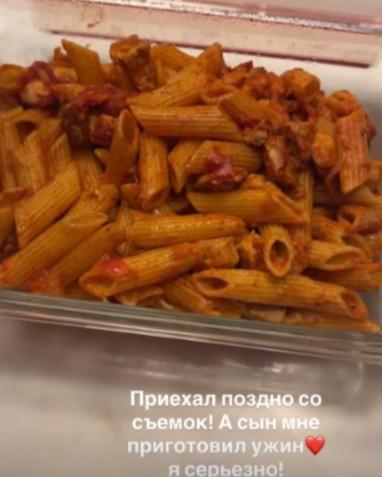 Самойлова выгуливает наряд за 3 млн в Париже пока все обсуждают скандал с Джиганом, Пинчук отстригл…