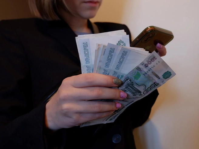 Жительница Тюмени расходует до 15 тысяч рублей в месяц на покупки в онлайн-маркетплейсах. | Источник: Дарья Селенская / Городские медиа
