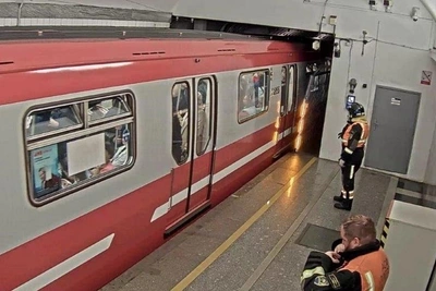 Названа причина расцепа «Балтийца» в петербургском метро