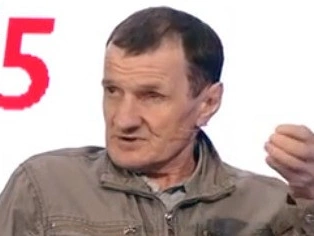 Бомж из подвала соседнего дома, или как дочь нашла отца через 26 лет