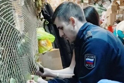 УФССП Сахалина передало помощь военным на передовой