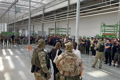 Трех мигрантов выдворят после рейдов в Воронежской области