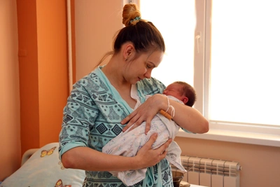 Приморцы требуют 30 млн за подмену в роддоме 1989 года