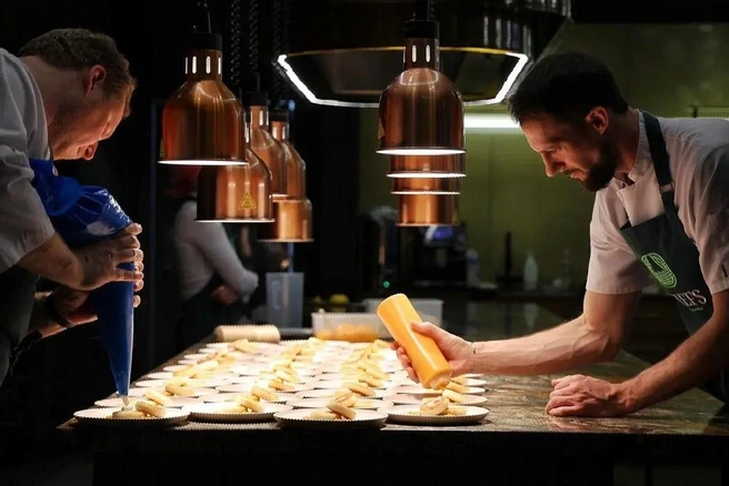 Серия гастрономических мастер-классов «Петербургский завтрак» | Источник: Анастасия Барашкова / «Фонтанка.ру»