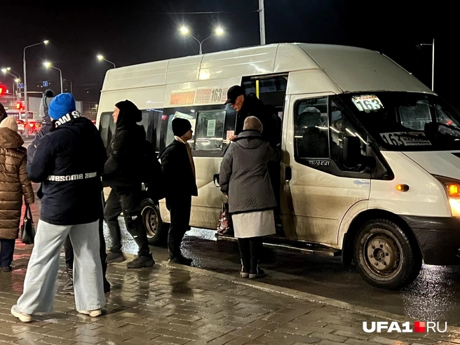 Едет до ГДК | Источник: Андрей Бирюков / UFA1.RU