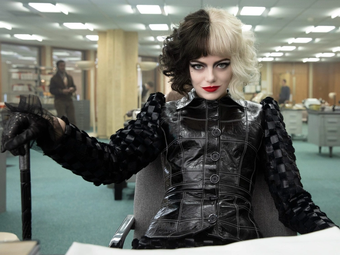 Кадр из фильма «Круэлла» | marieclaire.ru