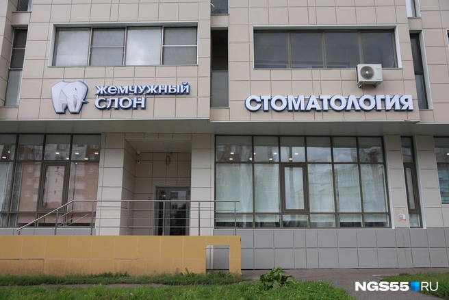 Два филиала клиники находятся в Нефтяниках  | Источник: Евгений Софийчук / NGS55.RU
