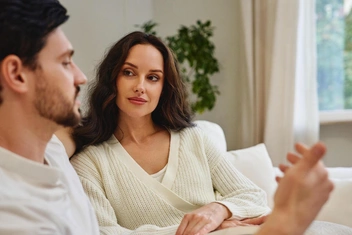 «Не могу простить измену жены. Мы снова ссоримся, хотя это и привело к тому, что она завела любовника»